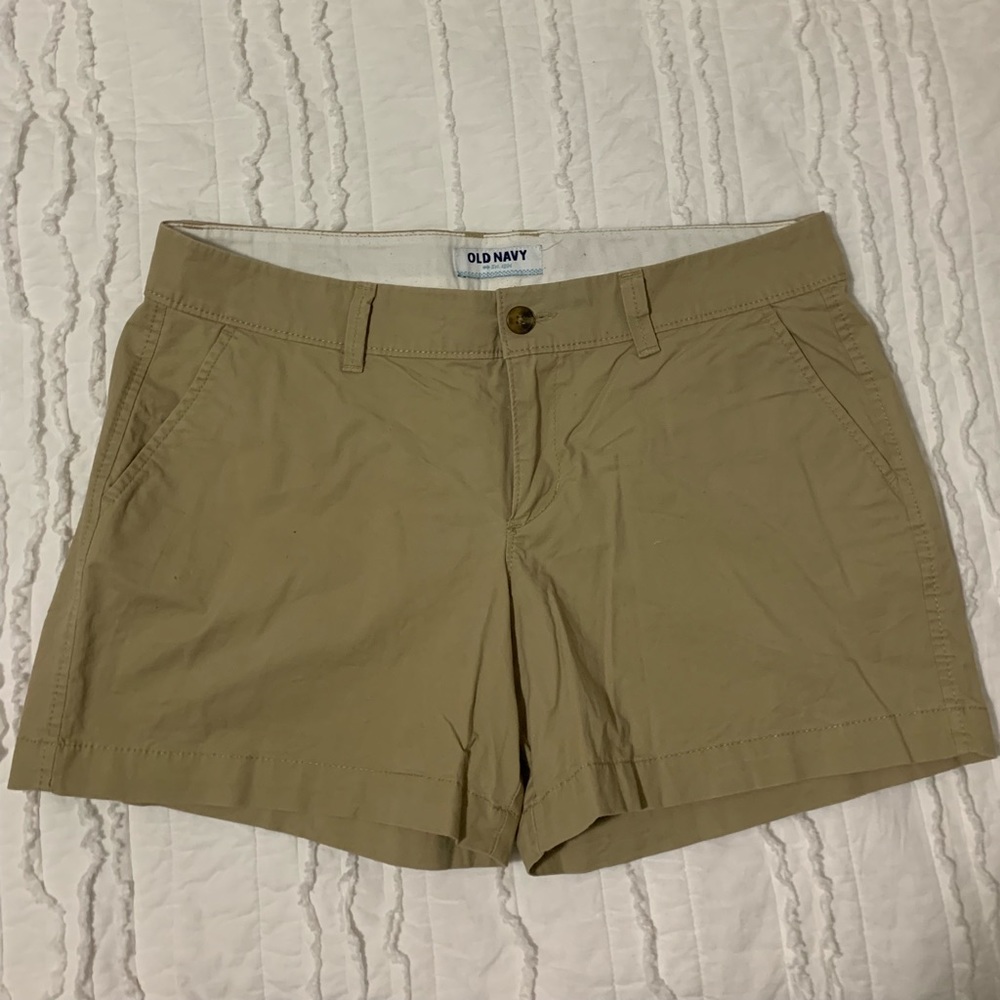 Old navy khaki shorts